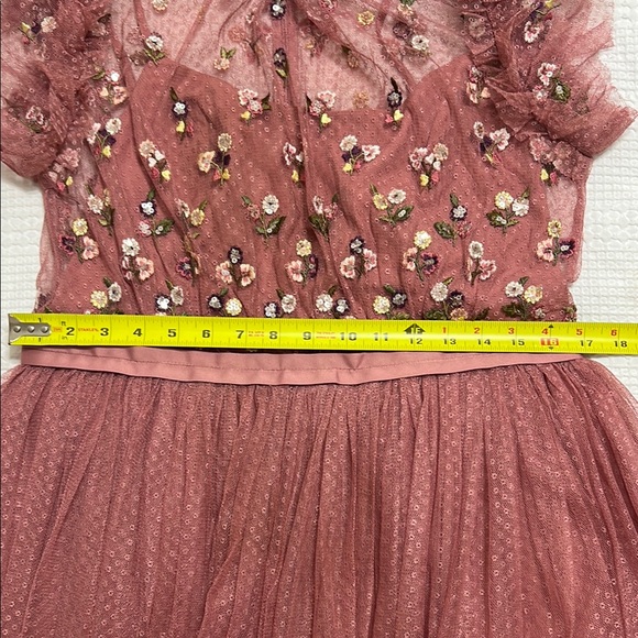 Needle & Thread - Picture 4 of 8